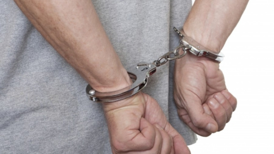 Македонец обира параклиси край Благоевград | StandartNews.com