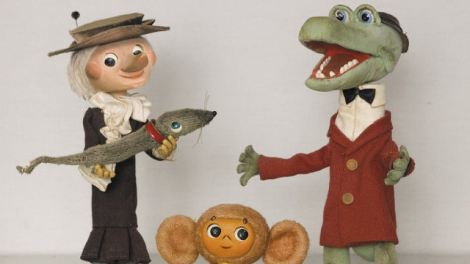 Търг за куклите на Чебурашка и крокодила Гена | StandartNews.com