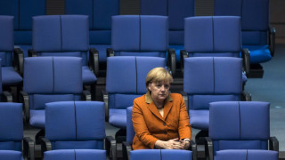 Преизбраха Меркел за партиен лидер