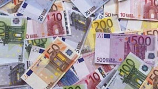 Баба забрави 390 000 евро в рейс