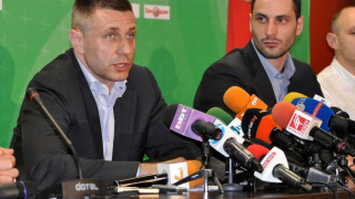 Радо и Матей правят волейболна задруга