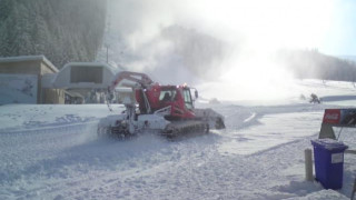 Студенти откриха ски сезона в Банско