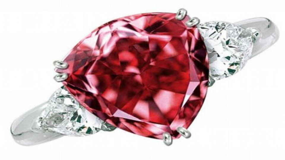 Червеното помпи диамант до $1,2 млн.  | StandartNews.com