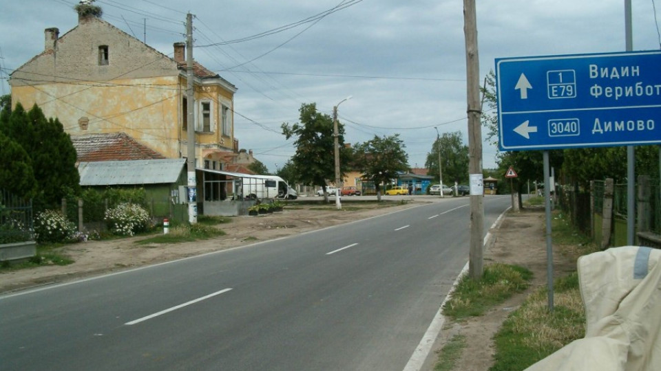 Мъж умря в задръстване на пътя | StandartNews.com