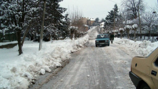 Преспи затрупват Раковица и Киряево