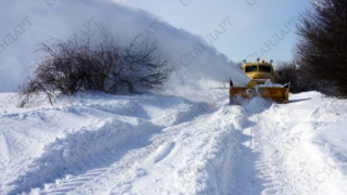 Затварят школа заради преспи 