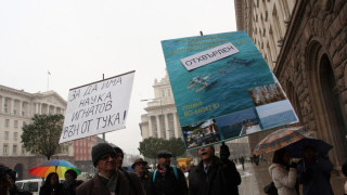 Учените пак на протест срещу Игнатов