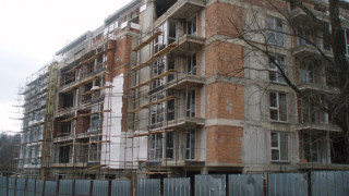 Чужди фирми движат пазара на имоти