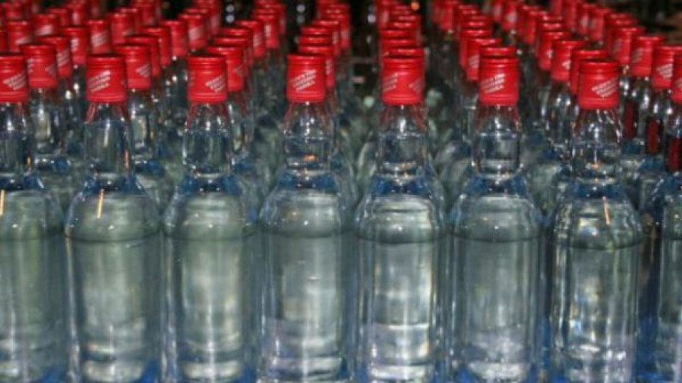 Заливаме Турция с алкохол менте | StandartNews.com