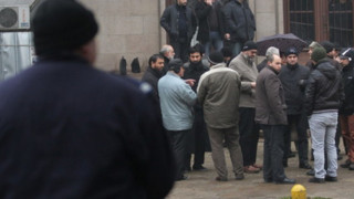 Войводи си бръснаха брадите