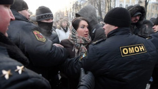 Арести в Москва заради закона за осиновяване
