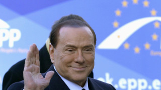 Берлускони позлати бившата си