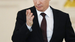 Путин учи как се карат ски     