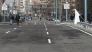 Купуват 10 влака за метрото