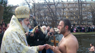 Багатур се пребори за кръста в Стара Загора