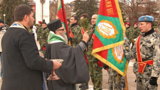 Осветиха бойните знамена в Плевен