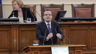 Забъркаха Тато и езика на Костов в референдума 