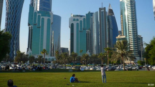 Митничари на пазар за дипломи в Катар