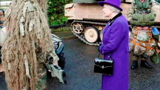 Елизабет II си търси ковчежник