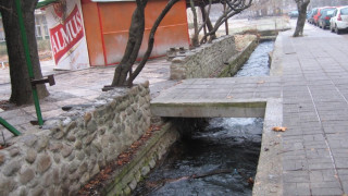 Мъж намери смъртта си в канал в центъра на Монтана