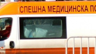 Нарязаха лицето и шията на млад мъж