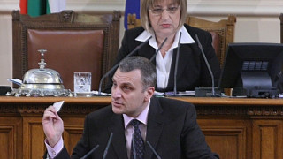 Курумбашев: Подписвам се под доклада на Доган