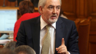 Местан: Властта подмени истината