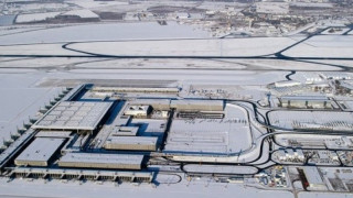 Снегът отмени полети в Европа