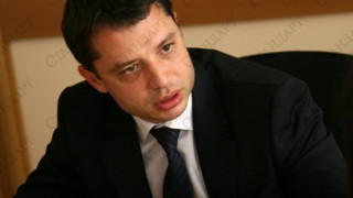Замерят се с кашони за АЕЦ “Белене”