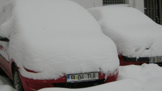 Сняг парализира Румъния