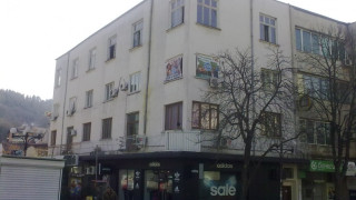 Плакати на БСП ядосаха ГЕРБ