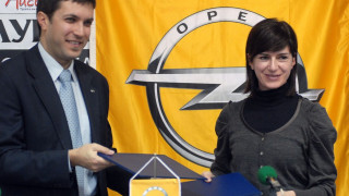 Оpel стана официален партньор на европейското по биатлон