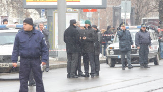 Куршуми за мълчание