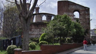 Прочут манастир става джамия