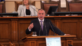 Станишев: Бойко загъбри хората заради мачове  