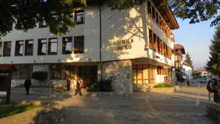 Чиновниците в Банско с електронни карти