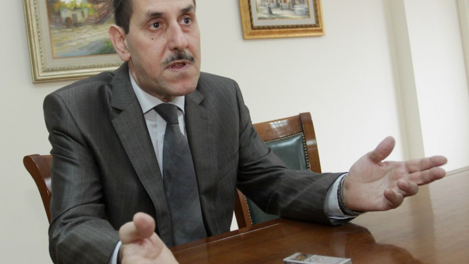 Плащаме за некадърното  управление на монополите    | StandartNews.com
