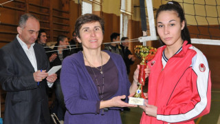 Шампиони по волейбол ще стават химици
