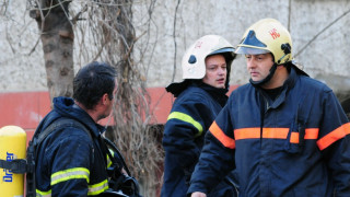 Викат пожарникари за 130 кг пациент 