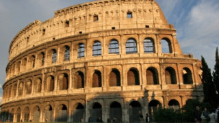 Икономиката на Италия се сви с 0,9% в края на 2012 г. 