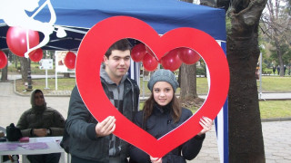 Правят застраховка „Любов”