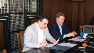 Кмет даде рамо на бунта за тока 