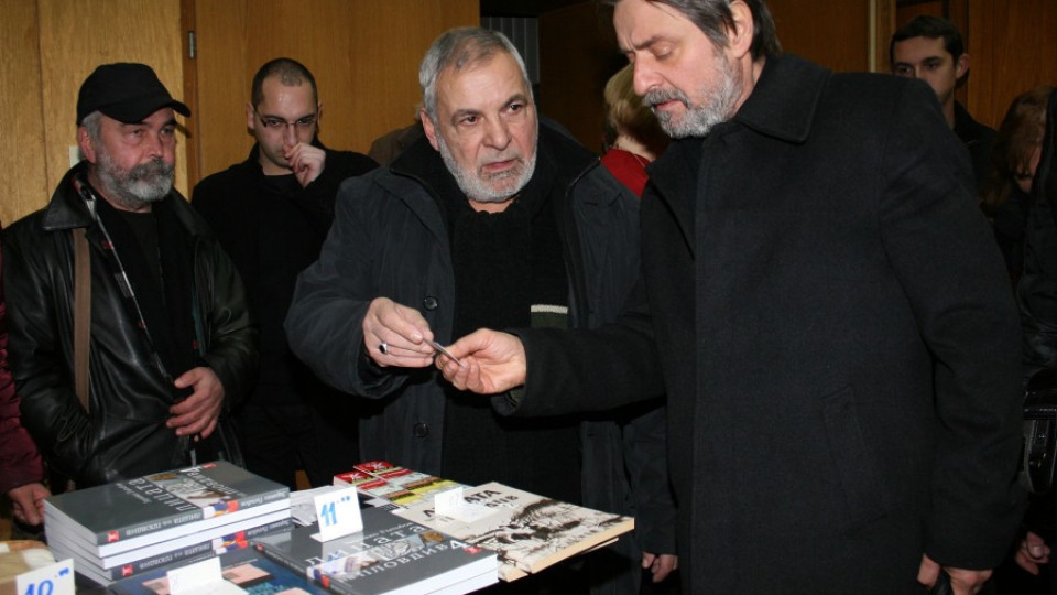 44 земляци на изповед без маски  | StandartNews.com
