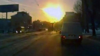 Метеоритът поразил към 3000 сгради