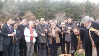 Цветанов заряза с Месут Йелмаз