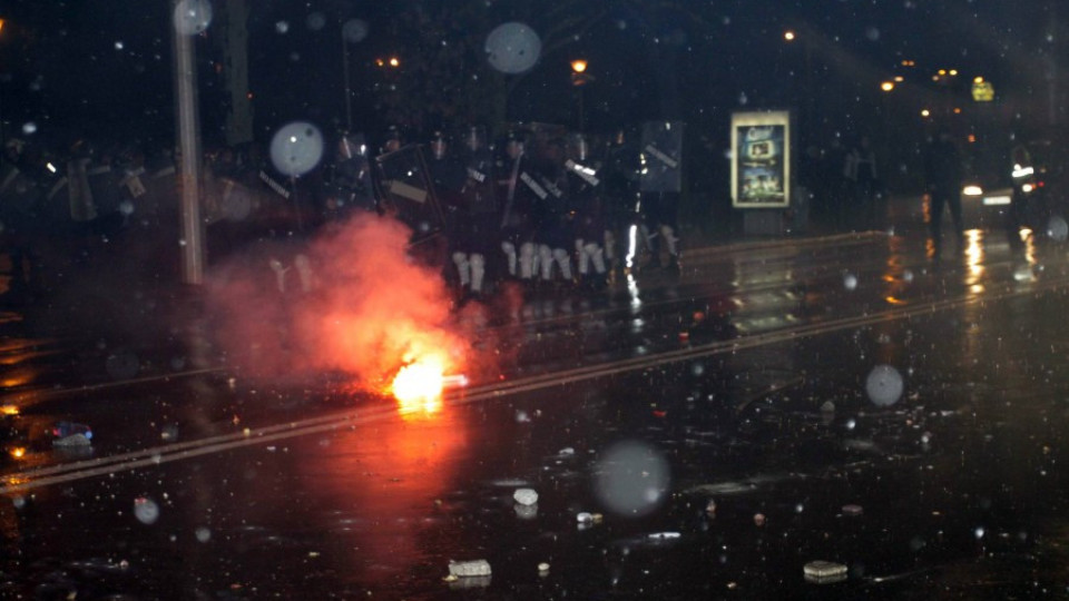 Демоните на протеста | StandartNews.com
