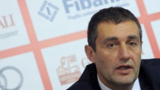 Нейков взе лиценза на стрелбата