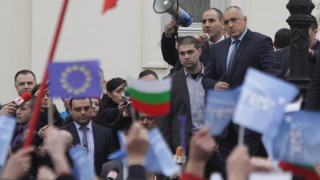 Народът разделен за оставката на Бойко