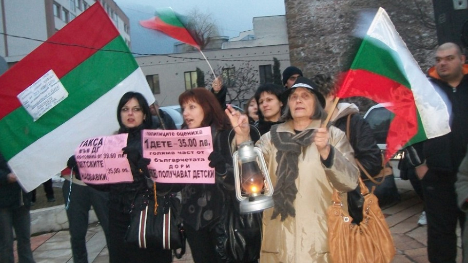 Враца скочи срещу всички партии | StandartNews.com