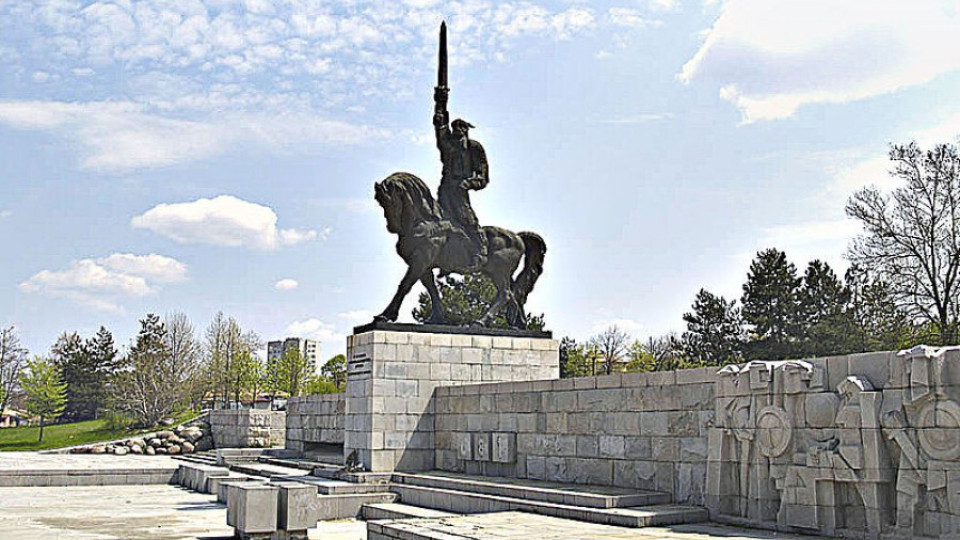 Градът на помирението води туристи | StandartNews.com